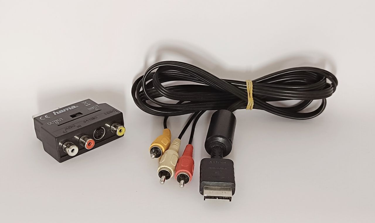 Eredeti Sony Ps 2 / Ps 3 / Ps 1 - AV Kábel (RCA) + Scart csatlakozó Eredeti Sony Ps 2 / Ps 3 / Ps 1 - AV Kábel (RCA) + Scart csatlakozó